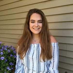 Meet your Posher, Amelia